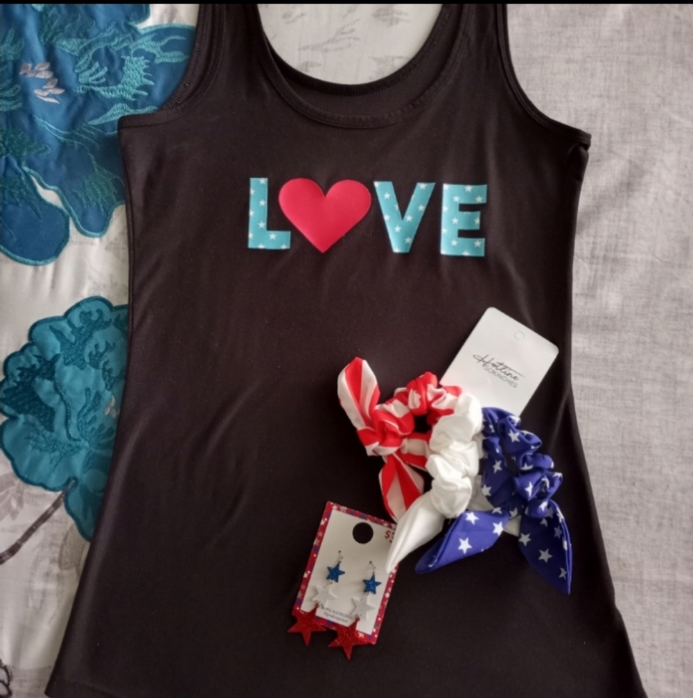 No Boundaries L❤VE Tank Top Set